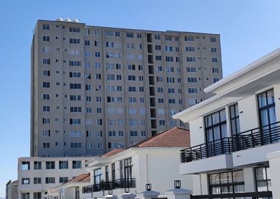 Summit 72 – Apartment tower